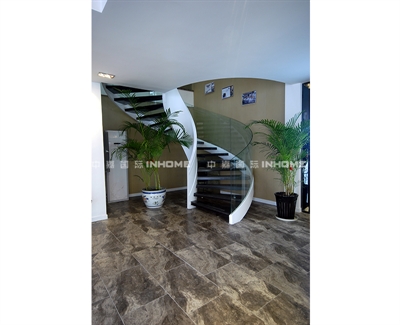 揚業(yè)電器旗艦店